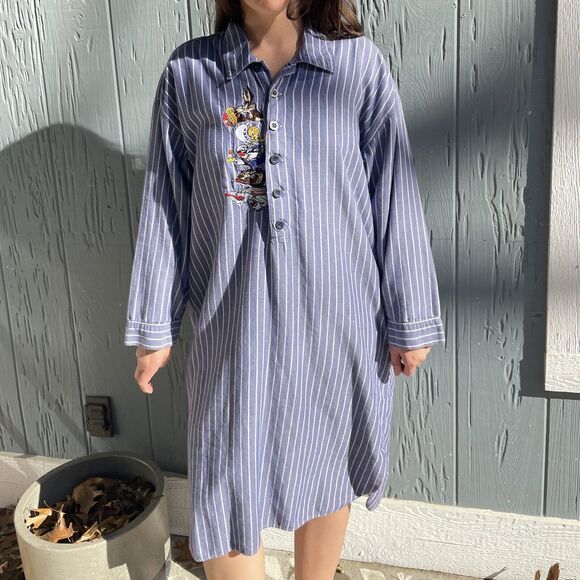 VTG Looney Tunes Sleep Shirt Size S/M 100% Cotton Warner Brothers Embroidered 90 - Picture 2 of 5